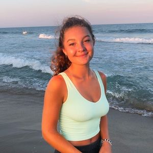 Meet your Posher, Alli